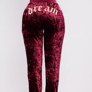 Dream burgundy suede set